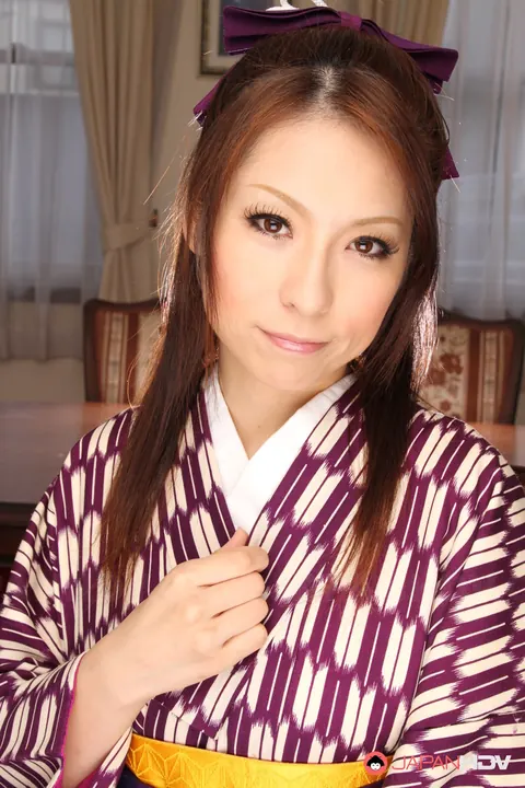 Himeki Kaede: Japanese Redhead MILF Strips Out of Her Skirt and Kimono Robe – photo 2 of 15