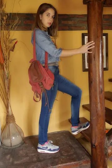 Slim PAWG Strips Out of Her Jeans and Spreads Her Ass