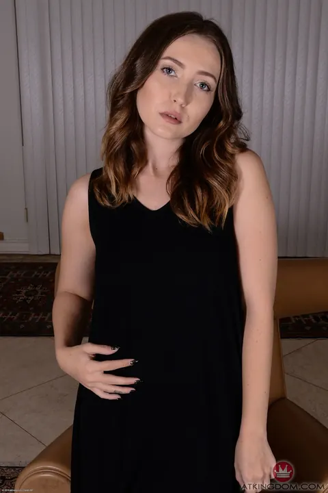 Brielle Woods: Slim Brunette with Hairy Pussy and Tattoo Poses Nude – photo 1 of 21