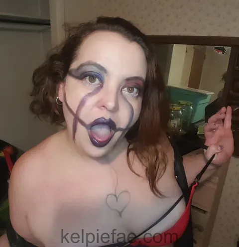 Curvy Brunette MILF Shows Off Her Big Tits – photo 15 of 15