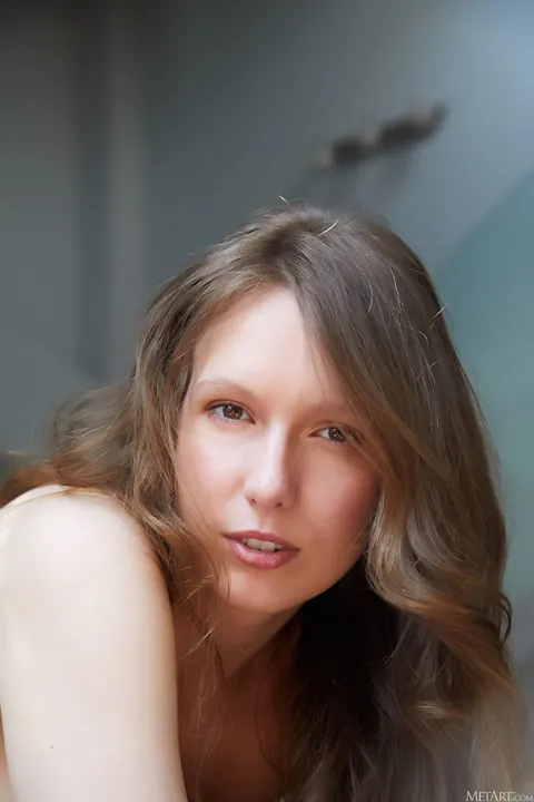 Gina Snow: Brunette with Natural Tits Undresses, Arches Back and Poses Nude – photo 17 of 21