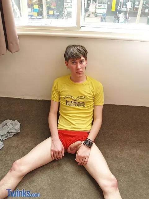 Thick Brunette Guy Strips Naked and Cums – photo 6 of 21
