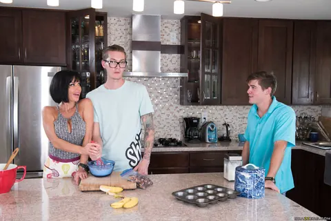 Veronica Avluv: Busty Mature Brunette in Glasses Sucks and Fucks in the Kitchen – photo 10 of 21