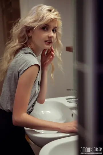 Skinny Blonde Drops Her Thong and Spreads at the Desk