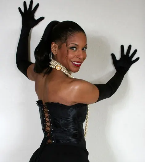 Semmie Desuora: Mature Ebony Brunette Unveils Big Natural Tits from Corset – photo 11 of 14