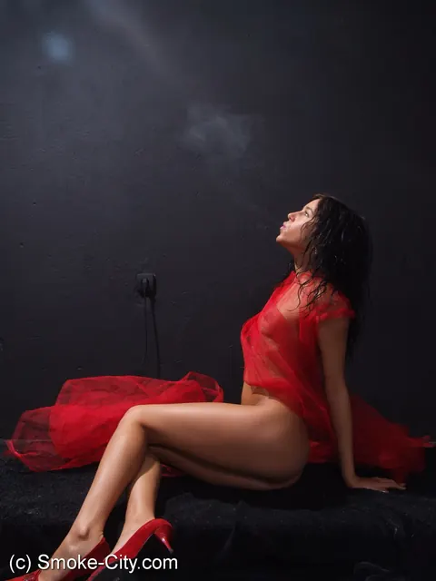 European Brunette Smokes a Cigarette While Nude – photo 8 of 16