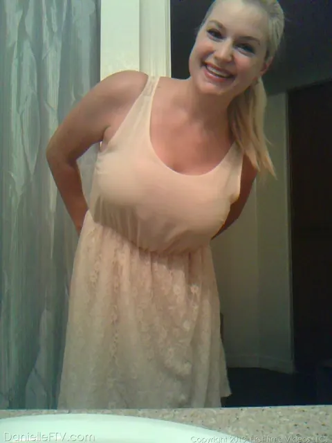 Danielle Delaunay: Tattooed Blonde BBW Poses in a Skirt for Selfies – photo 3 of 15