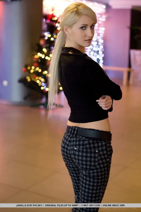 Janelle B: European Blonde in Leather Spreads Her Hairy Pussy – photo 17 of 18