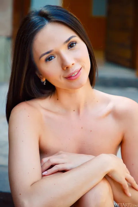 Eve Sweet: Brunette with Tattoos Poses Nude and Bares Her Body – photo 12 of 21
