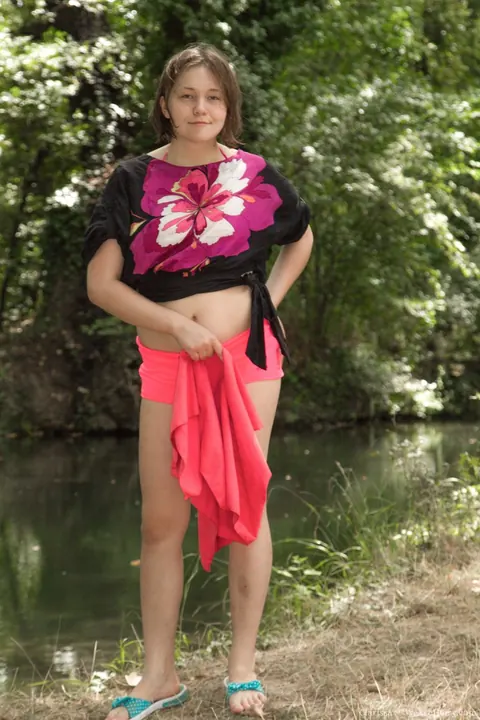 BBW Brunette Shows Her Hairy Pussy and Armpits in the Forest – photo 1 of 21