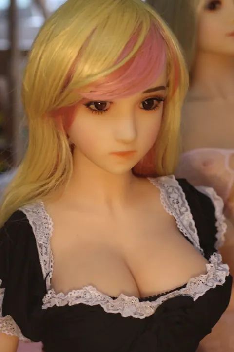 Japanese Woman Poses Nude Showing Her Enhanced Tits – photo 2 of 15