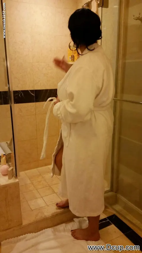 Brianna Rose: Busty Latina MILF Poses Nude in the Bathroom – photo 3 of 21