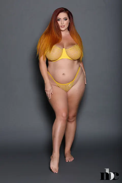 Lucy Collett: Curvy British Redhead Poses in Lingerie and Shows Her Big Tits – photo 1 of 20