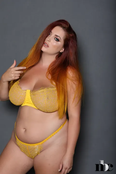 Lucy Collett: Curvy British Redhead Poses in Lingerie and Shows Her Big Tits – photo 6 of 20