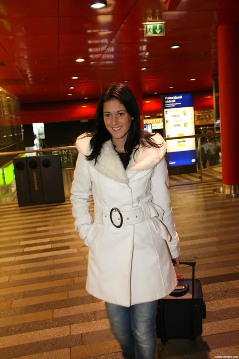 European Woman Strips Nude and Displays Her Figure – photo 1 of 21