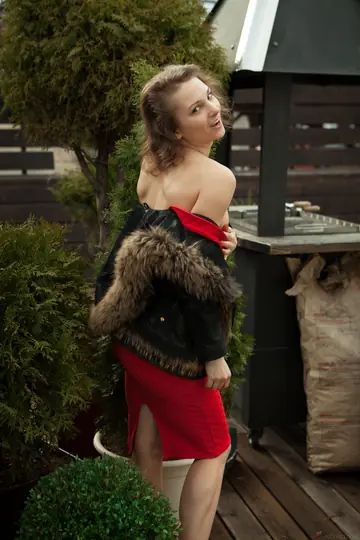 Slim Russian Brunette Spreads Her Hairy Pussy Wide for the Camera