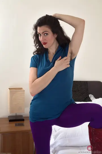 Tall Brunette MILF Pulls Pantyhose Aside to Finger Her Hairy Pussy