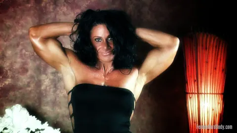 Debbie Bramwell: Curvy Brunette MILF Poses and Shows Her Body – photo 3 of 21