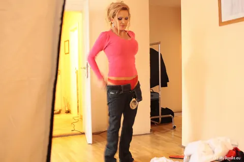 Sharon Pink: Busty Czech MILF Strips Out of Her Jeans and Lingerie – photo 9 of 16