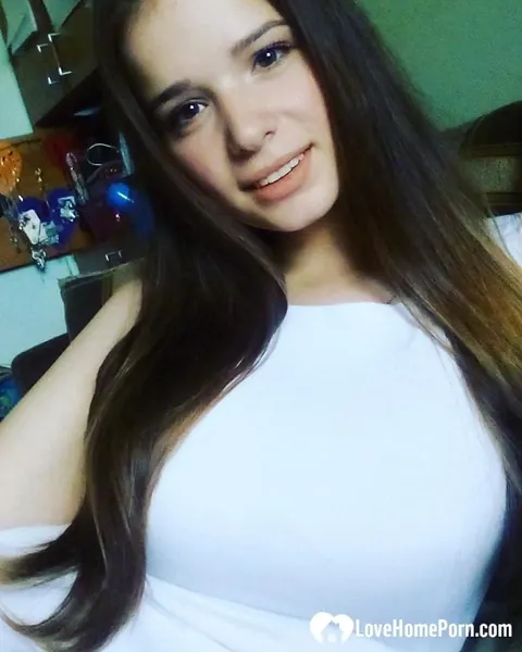 Thick Russian Brunette in Glasses Spreads Her Pussy Wide – photo 2 of 20