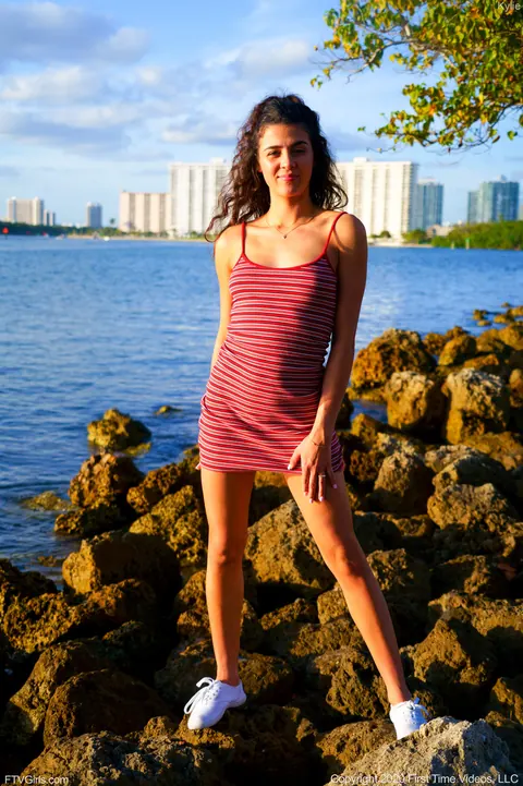 Kylie Rocket: Tall Brunette with Small Natural Tits Reveals Her Body on the Beach – photo 1 of 21