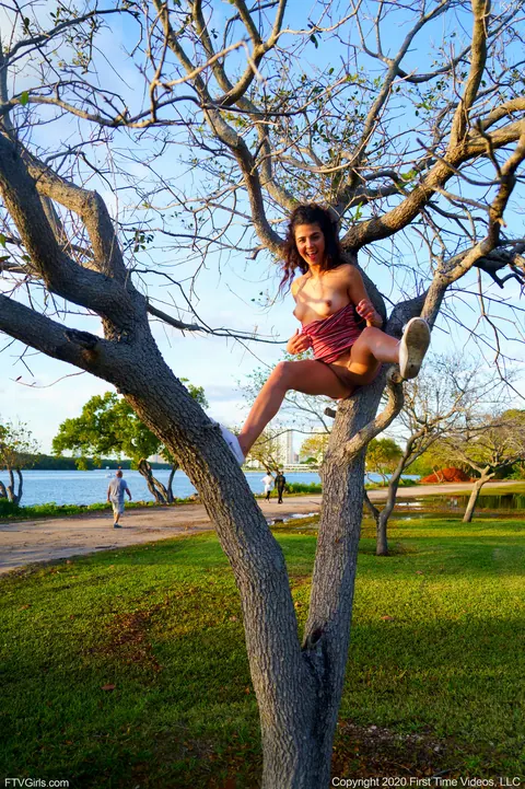 Kylie Rocket: Tall Brunette with Small Natural Tits Reveals Her Body on the Beach – photo 13 of 21