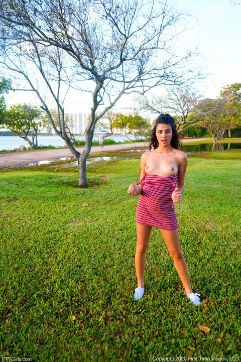 Kylie Rocket: Tall Brunette with Small Natural Tits Reveals Her Body on the Beach – photo 16 of 21