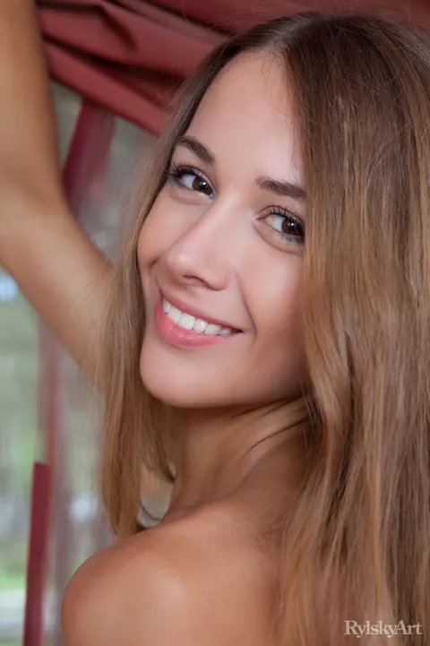 Lina Diamond: Tall European Brunette Spreads Her Shaved Pussy by the Window – photo 7 of 16