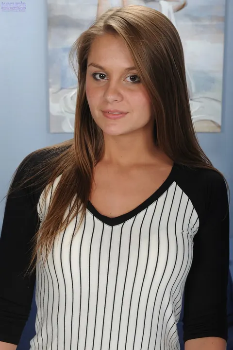 Kennedy Jax: Brunette in Lingerie Masturbates with a Dildo – photo 2 of 21