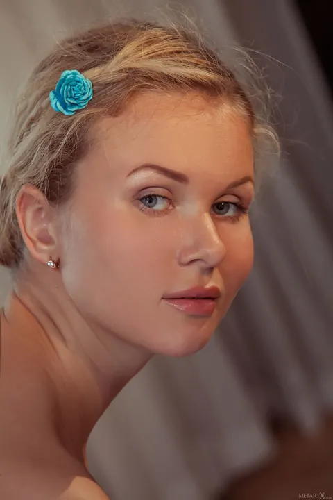 Caroline Abel: Blonde Ukrainian PAWG Pulls Panties Aside to Finger Herself – photo 2 of 20