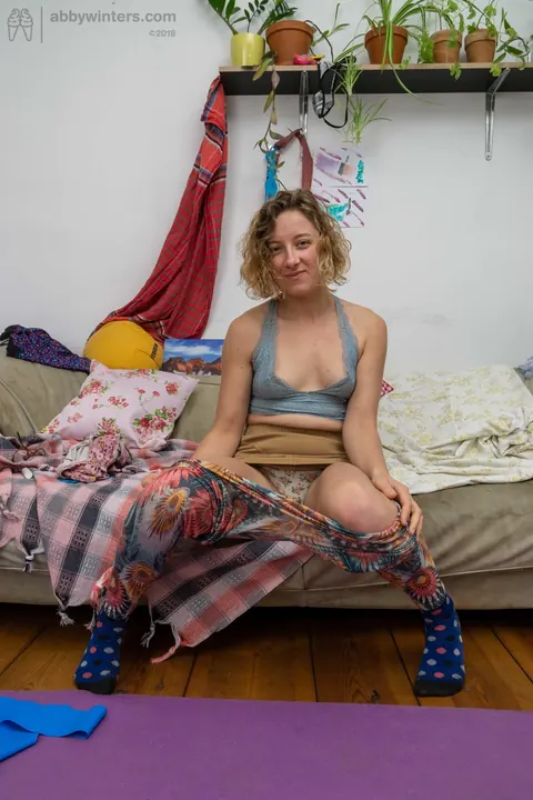 Australian Blonde Peels Off Her Clothes to Wool Socks and Spreads – photo 3 of 21