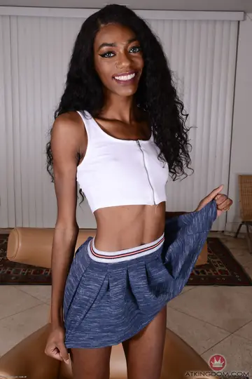 Petite Ebony Babe Spreads Her Brown Pussy Wide