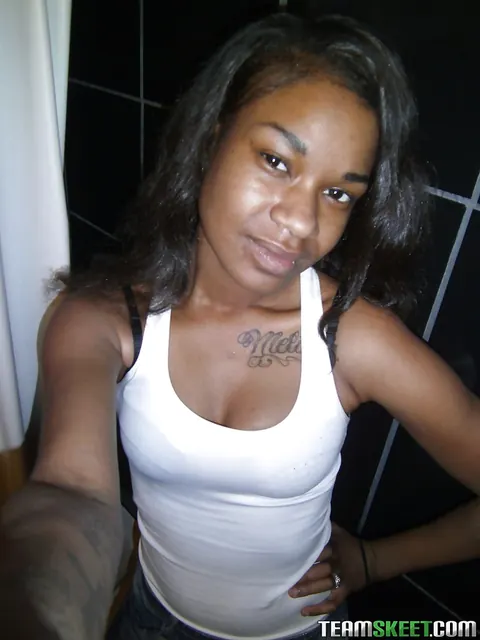 Millian Blaze: Ebony Brunette Strips Nude and Poses on the Bed – photo 3 of 16