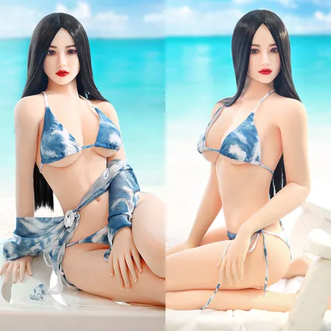 Woman Sheds Her Lingerie to Pose Nude Front and Back – photo 2 of 21
