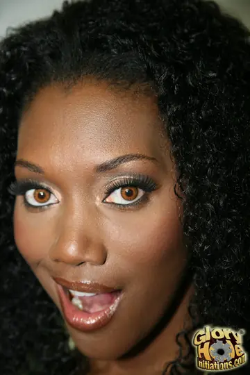 Nyomi Banxxx – Busty Ebony MILF Sucks Stranger Through Gloryhole for a Facial
