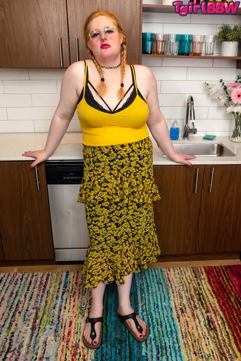Trans BBW Undresses and Poses Nude Front and Back – photo 2 of 16