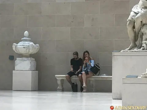 Tall Asian Woman Fucks Huge Dick in a Hotel – photo 2 of 21