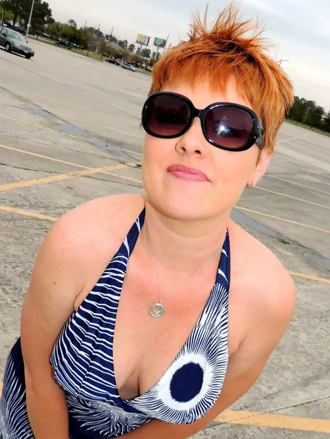 Kali Devine: Curvy Redhead MILF Sucks Cock in a Public Dressing Room – photo 6 of 17