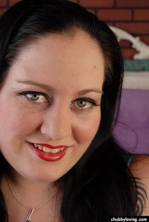 Glory Foxxx: Curvy Brunette MILF with Big Tits Undresses and Fingers Her Pussy – photo 1 of 16
