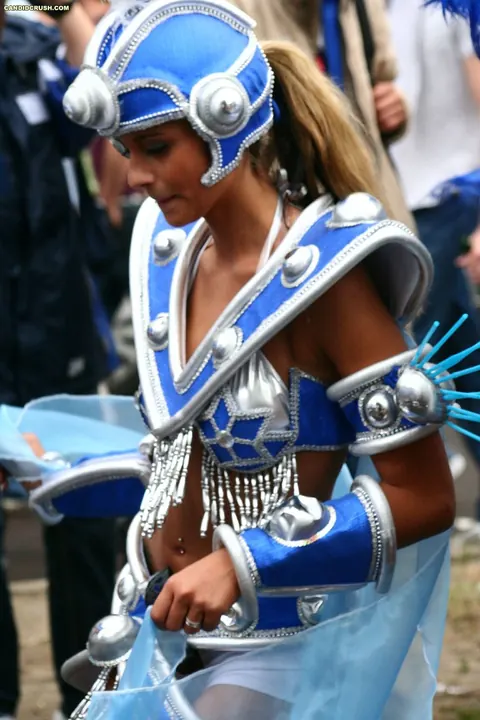 Woman in Cosplay Boots and Shorts Flashes in Public – photo 9 of 16