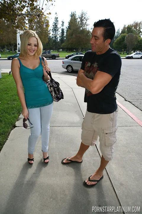 Alexis Texas: Mature Blonde MILF Sucks and Fucks Her Partner – photo 4 of 21