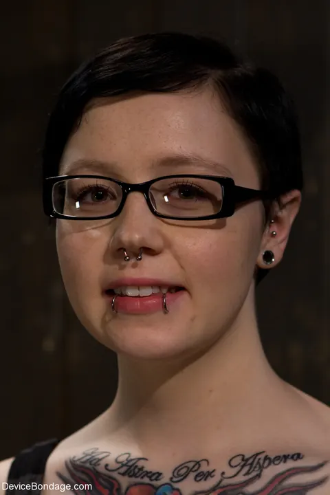 Ruby Reaper: Busty Short-Haired Brunette in Glasses Bound and Toyed – photo 3 of 21