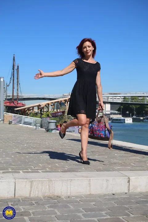 Morgane Dell: Petite French MILF Flashes Her Pussy Outdoors – photo 7 of 20