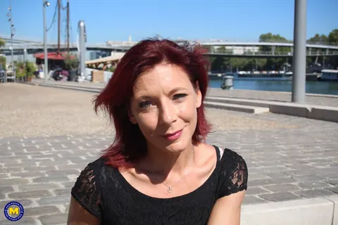 Morgane Dell: Petite French MILF Flashes Her Pussy Outdoors – photo 3 of 20