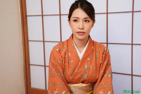 Nana Kamiyama: Japanese Babe Strips and Fucks in the Bedroom – photo 4 of 20