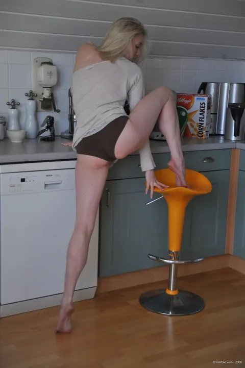 Katy Cee: Slim British Blonde Spreads Her Ass on a Kitchen Stool – photo 11 of 12