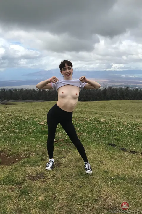 Aliya Brynn: Petite Brunette Undresses and Spreads Her Pussy on the Beach – photo 10 of 21