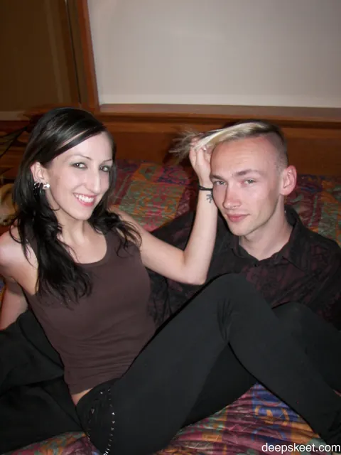 Skinny Blonde Gets Fucked Doggy Style – photo 2 of 15