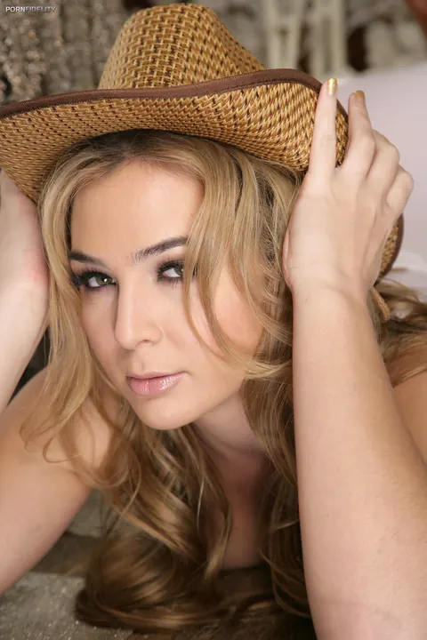 Blair Williams: Tall Blonde with Big Natural Tits Spreads in Fishnet Stockings – photo 9 of 17