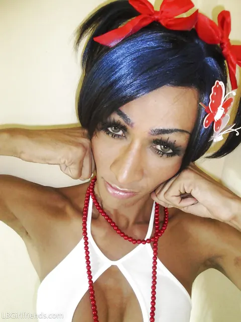 Asian Trans Woman Poses in Latex and Heels – photo 6 of 16